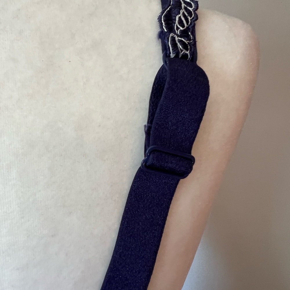 Bra By Paramour - image 7